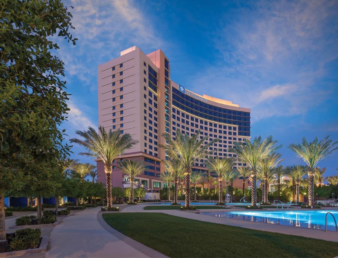 Beautiful In Desert Blue 2bd Deluxe Near The Strip Holiday home