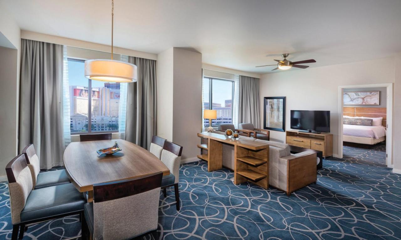 Beautiful In Desert Blue 2bd Deluxe Near The Strip